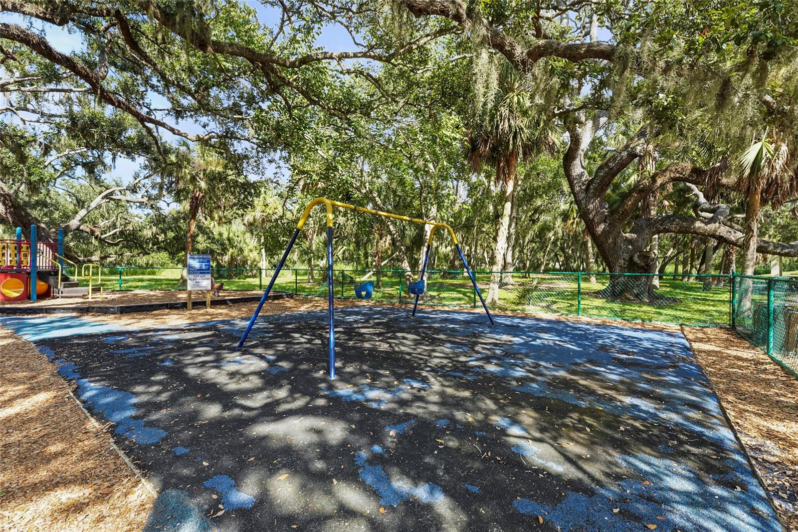 COLONIAL OAKS - Residential