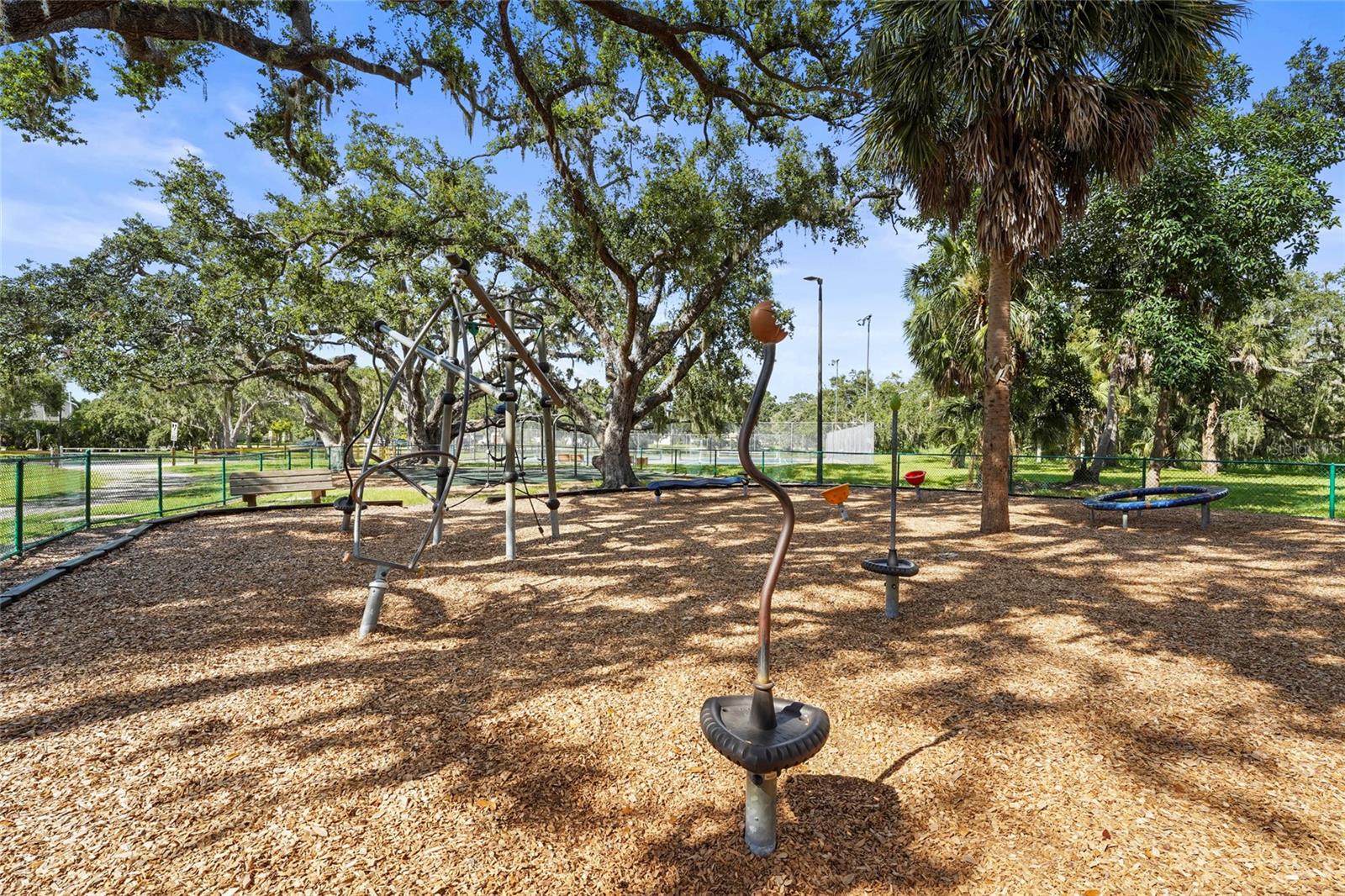 COLONIAL OAKS - Residential