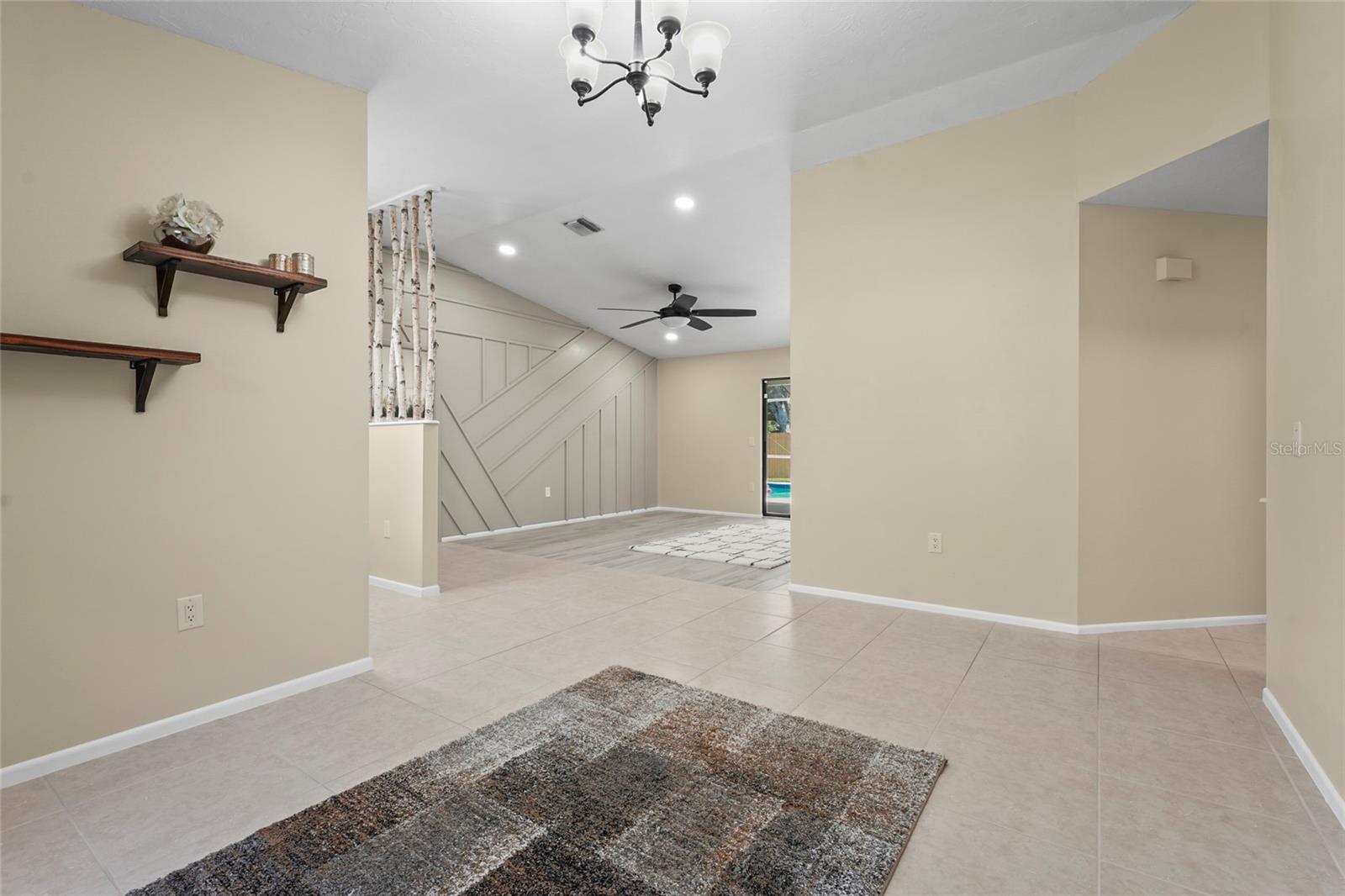 COLONIAL OAKS - Residential