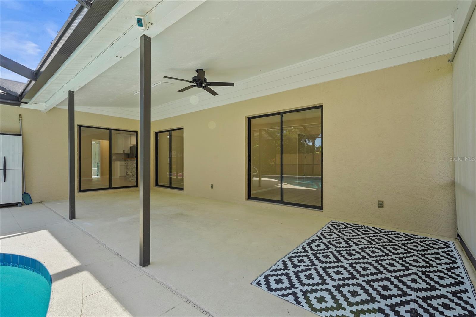 COLONIAL OAKS - Residential