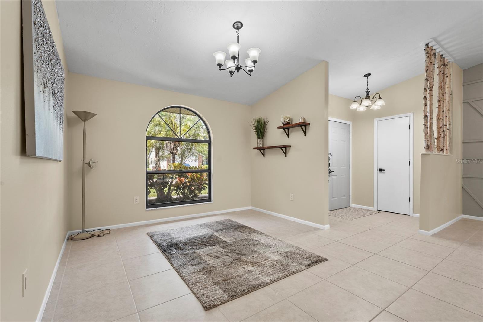 COLONIAL OAKS - Residential