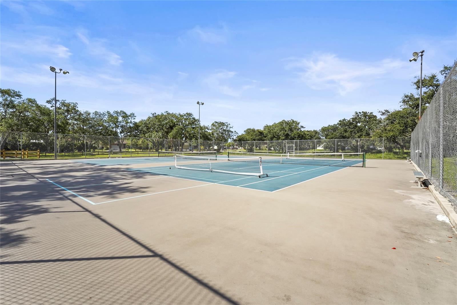 COLONIAL OAKS - Residential