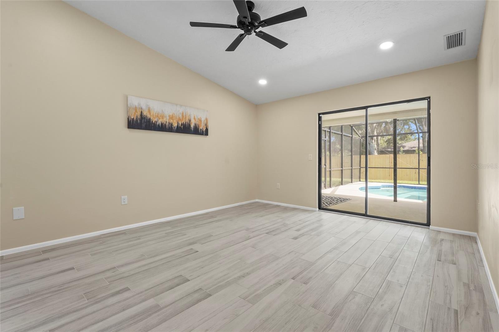 COLONIAL OAKS - Residential