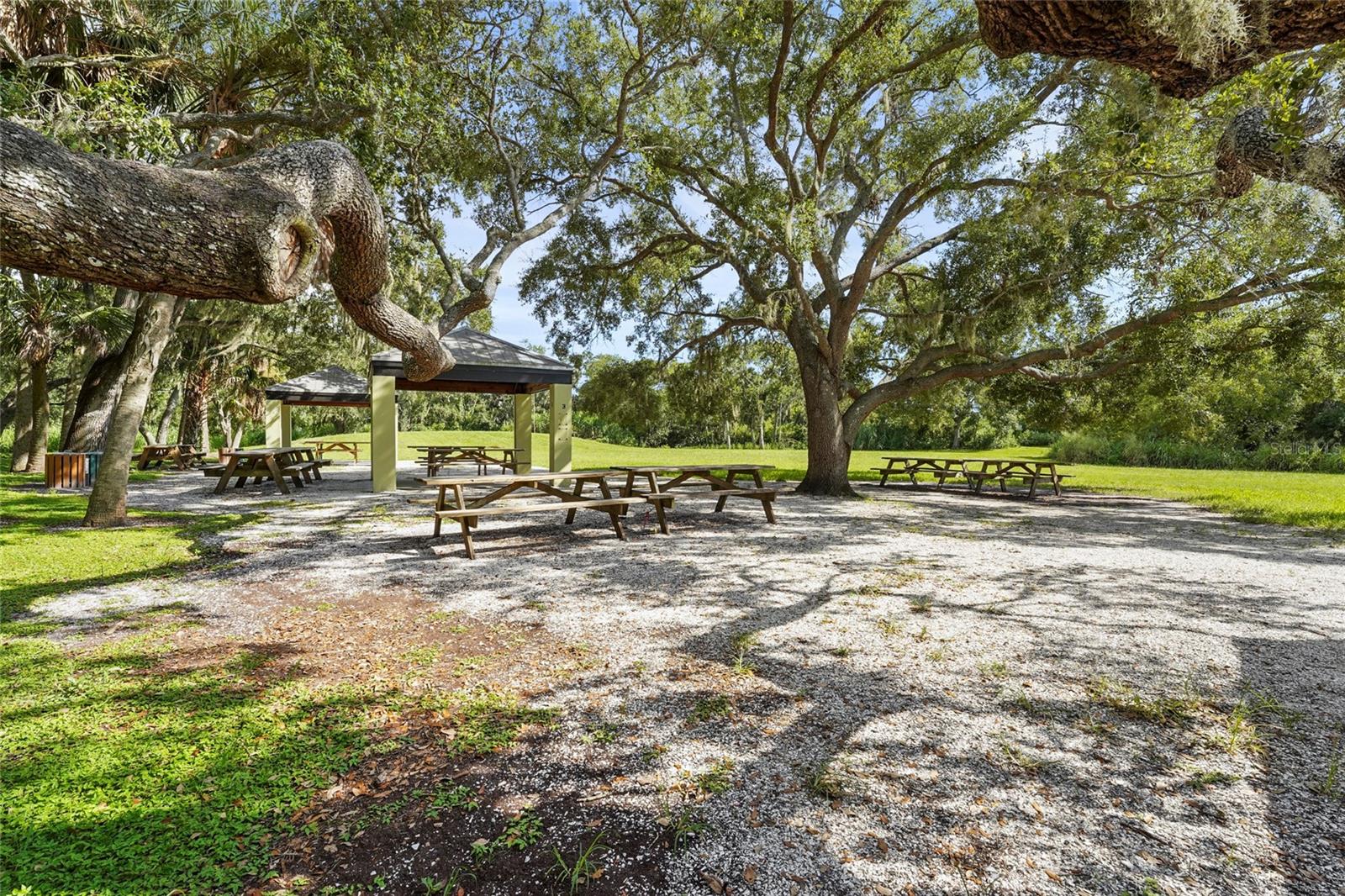 COLONIAL OAKS - Residential