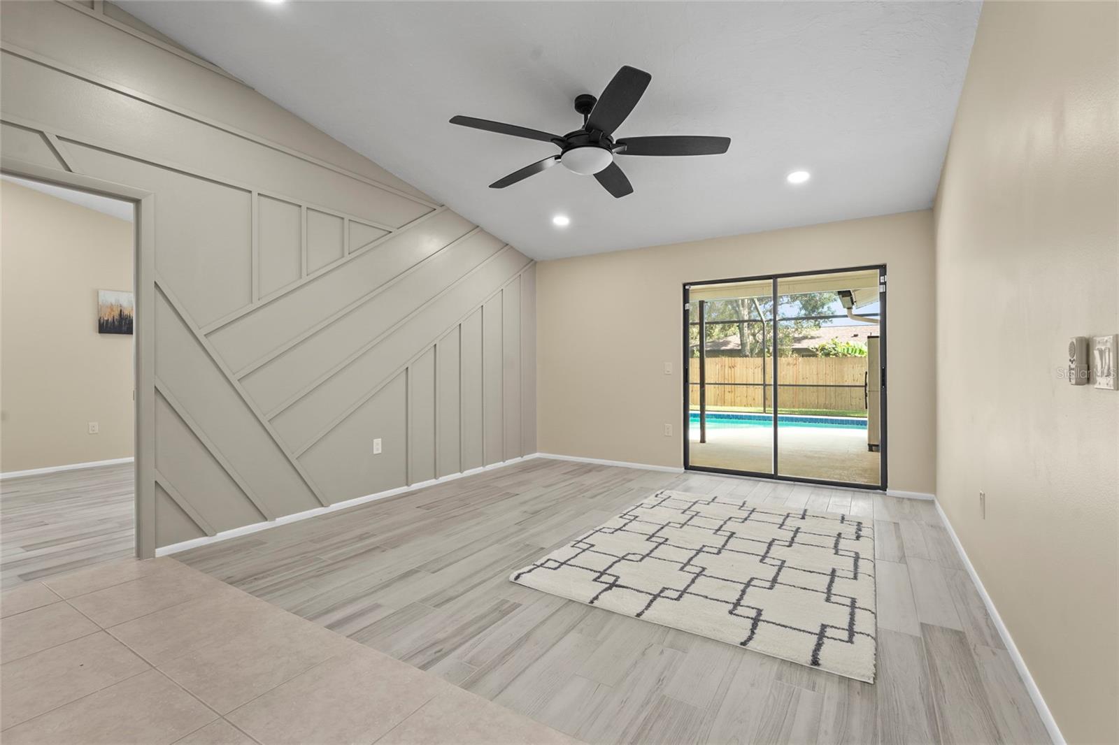 COLONIAL OAKS - Residential