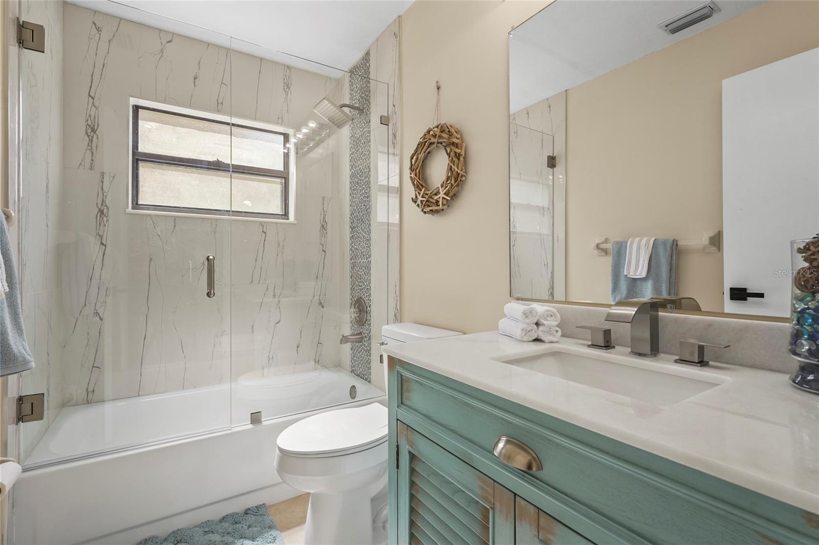 COLONIAL OAKS - Residential