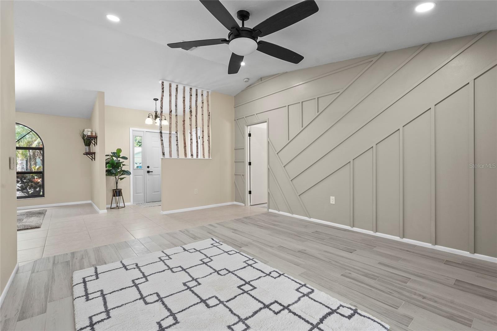 COLONIAL OAKS - Residential