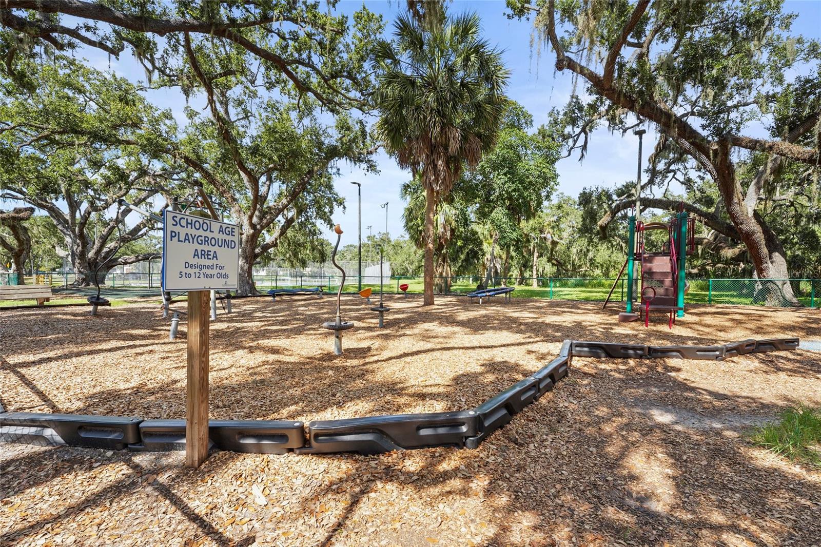 COLONIAL OAKS - Residential