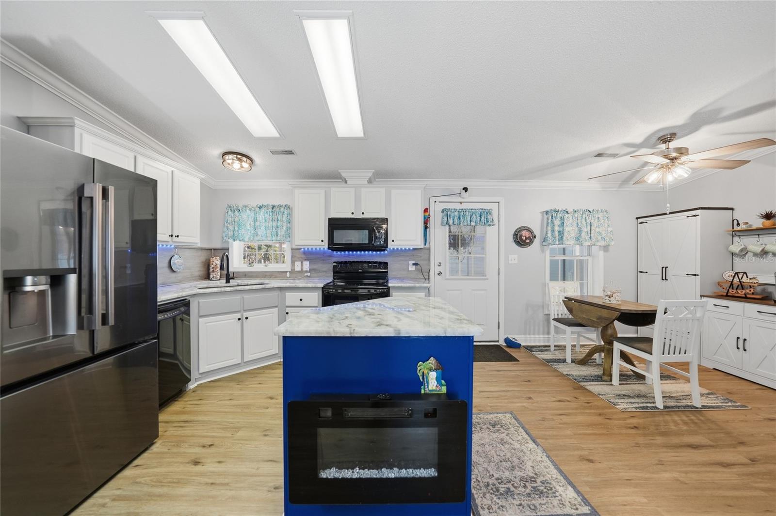 RIVER HAVEN MOB HME PARK - Residential