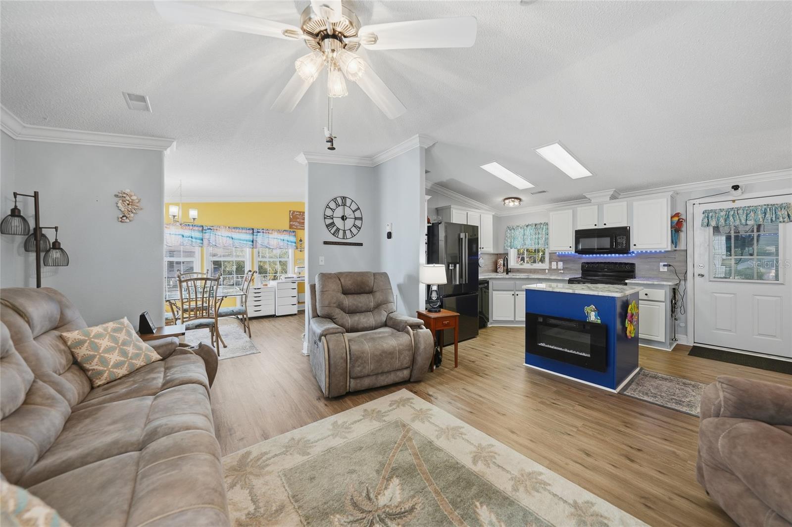 RIVER HAVEN MOB HME PARK - Residential