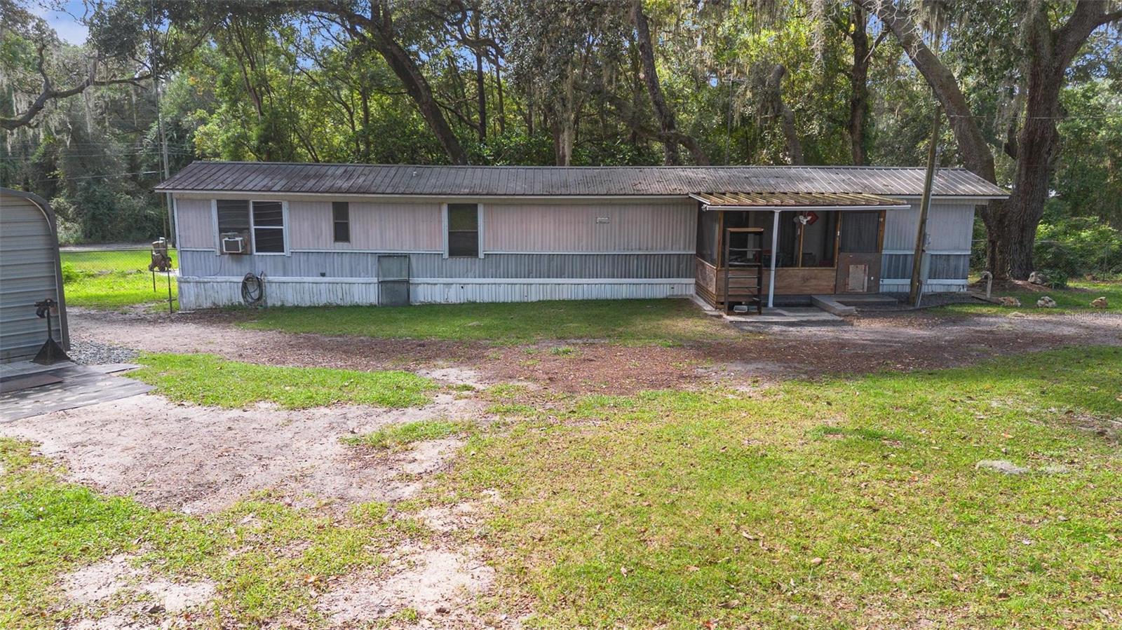 SEC 21 TWP 17 RGE 25 PLAT BOOK UNR PAGE 214 BIG TR - Residential