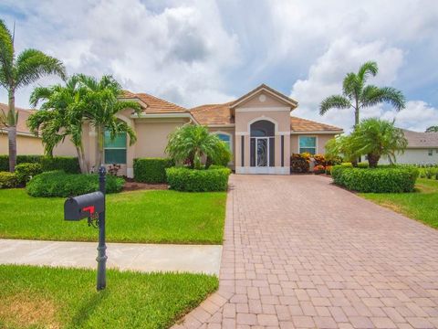 Photo of 8255 Heather Court, Vero Beach, FL 32967 (MLS # O6321434)