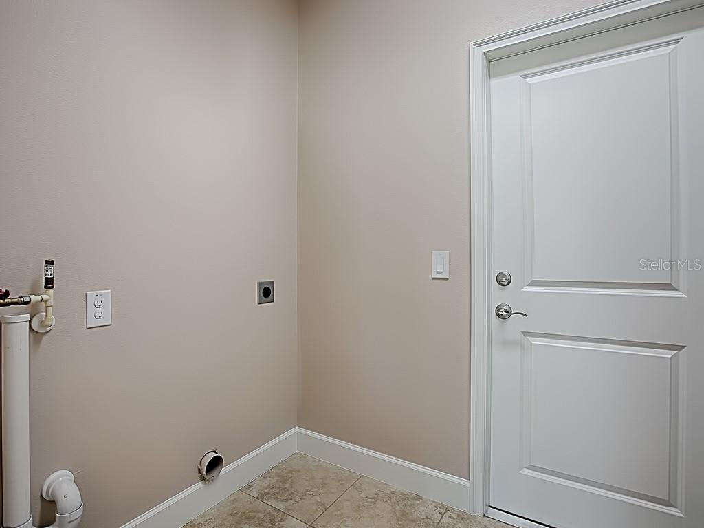 JUMPER CRK MANOR - Residential Lease