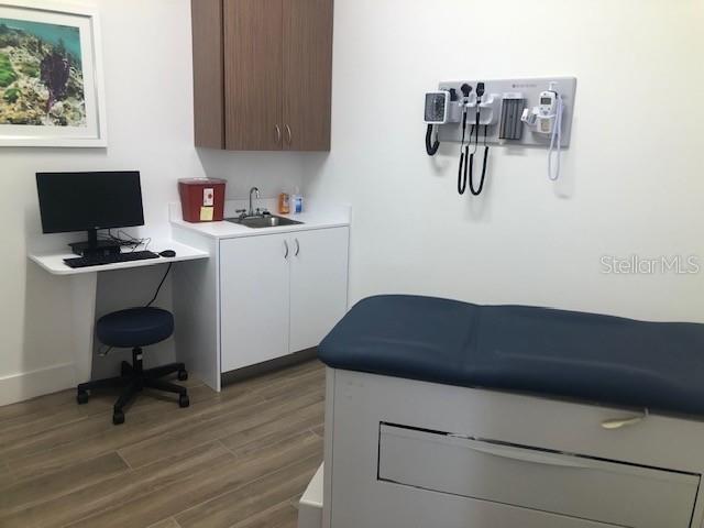 HOME DEPOT COMM L PARK - Commercial Sale