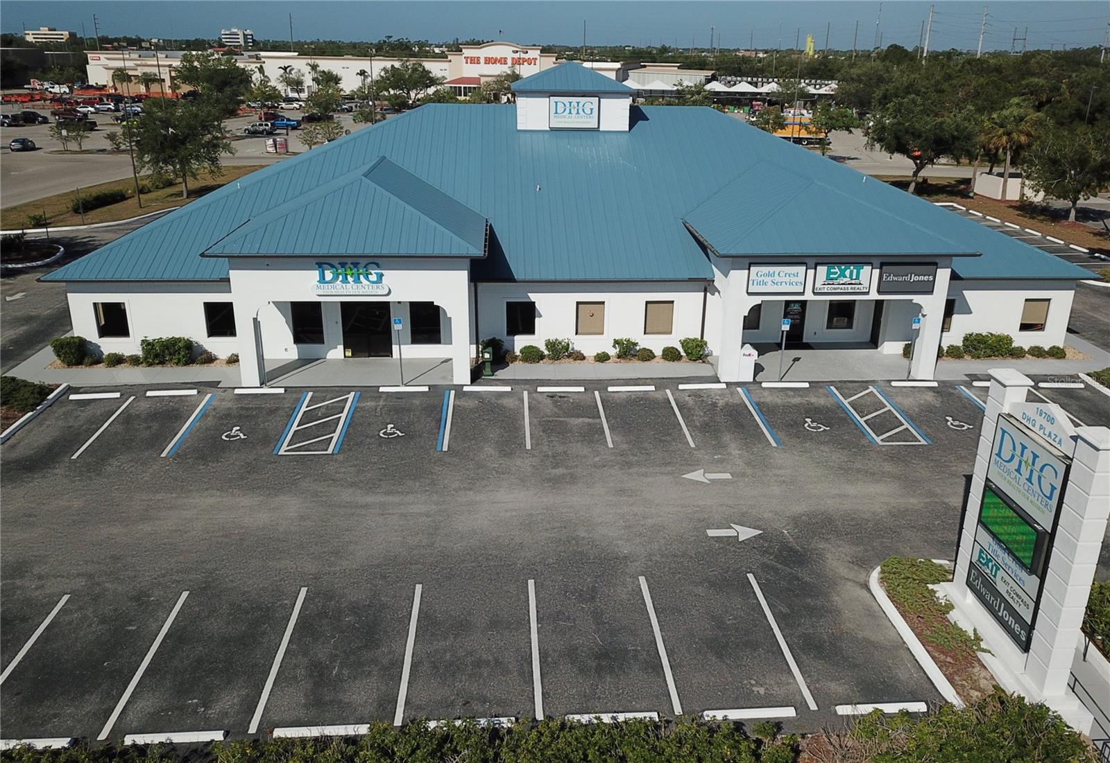 PRICE REDUCTION!! This approximately 12,000 SF Medical/Office building has undergone a complete remodeling and is now fully leased with tenants from the medical, real estate, and financial sectors. This prime investment property is offered with new leases at higher than market rents and is trading at nearly a 7% cap rate. The majority of the building will be occupied by the seller under a ten-year lease agreement at $35.00/SF with annual escalations. A substantial renovation costing nearly $2 million has been completed on the main section of the building. This renovated space will now house a primary care medical practice and an urgent care facility, enhancing the building's value and appeal.
Located conveniently on Cochran Boulevard, at the hard corner of Peachland and Cochran Boulevard, this property offers maximum exposure and easy access. This strategic location is ideal for attracting both foot traffic and patients who require urgent and primary care services.