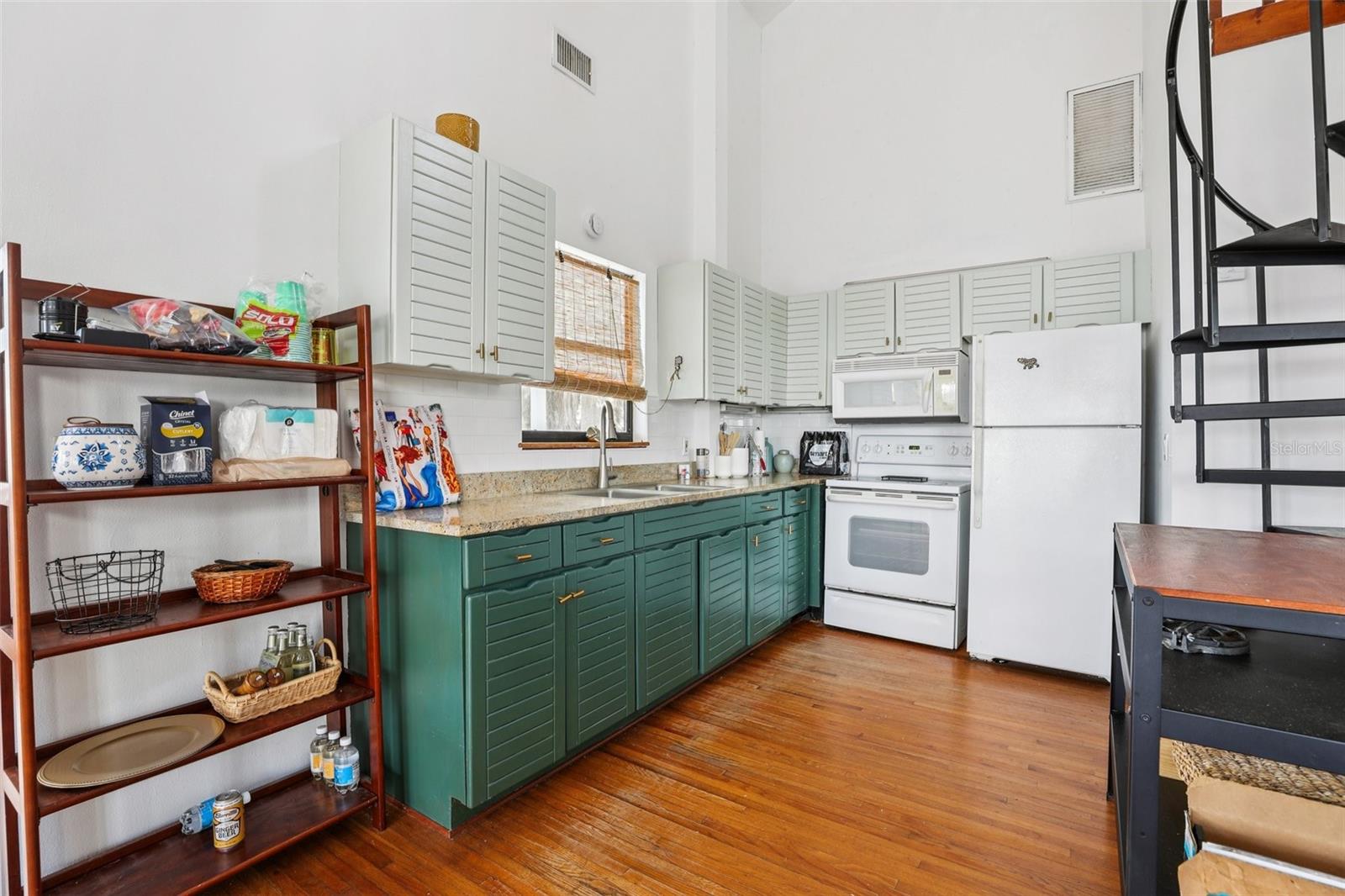 V I P VACATION ISLAND PLAYGROUND SEC 01 - Residential