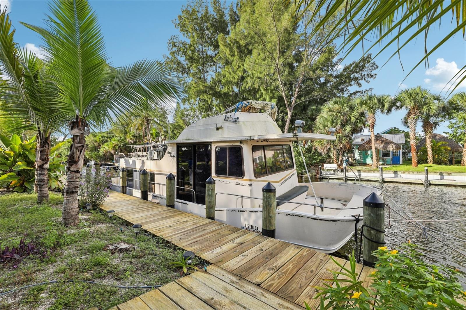 V I P VACATION ISLAND PLAYGROUND SEC 01 - Residential