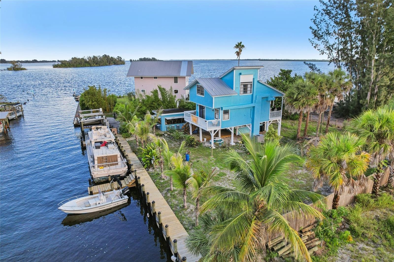 V I P VACATION ISLAND PLAYGROUND SEC 01 - Residential