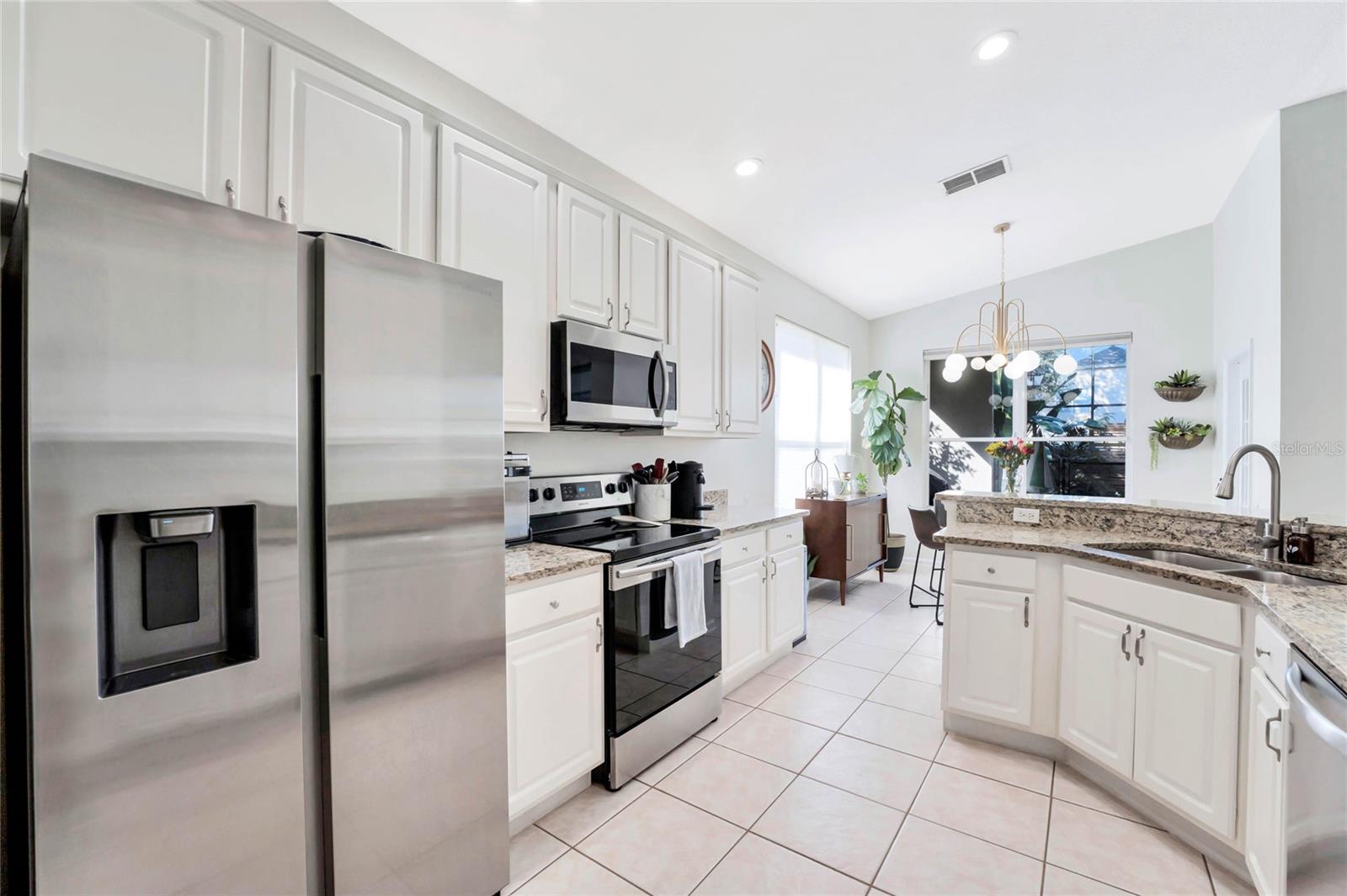 LANDSBROOK TERRACE - Residential Lease