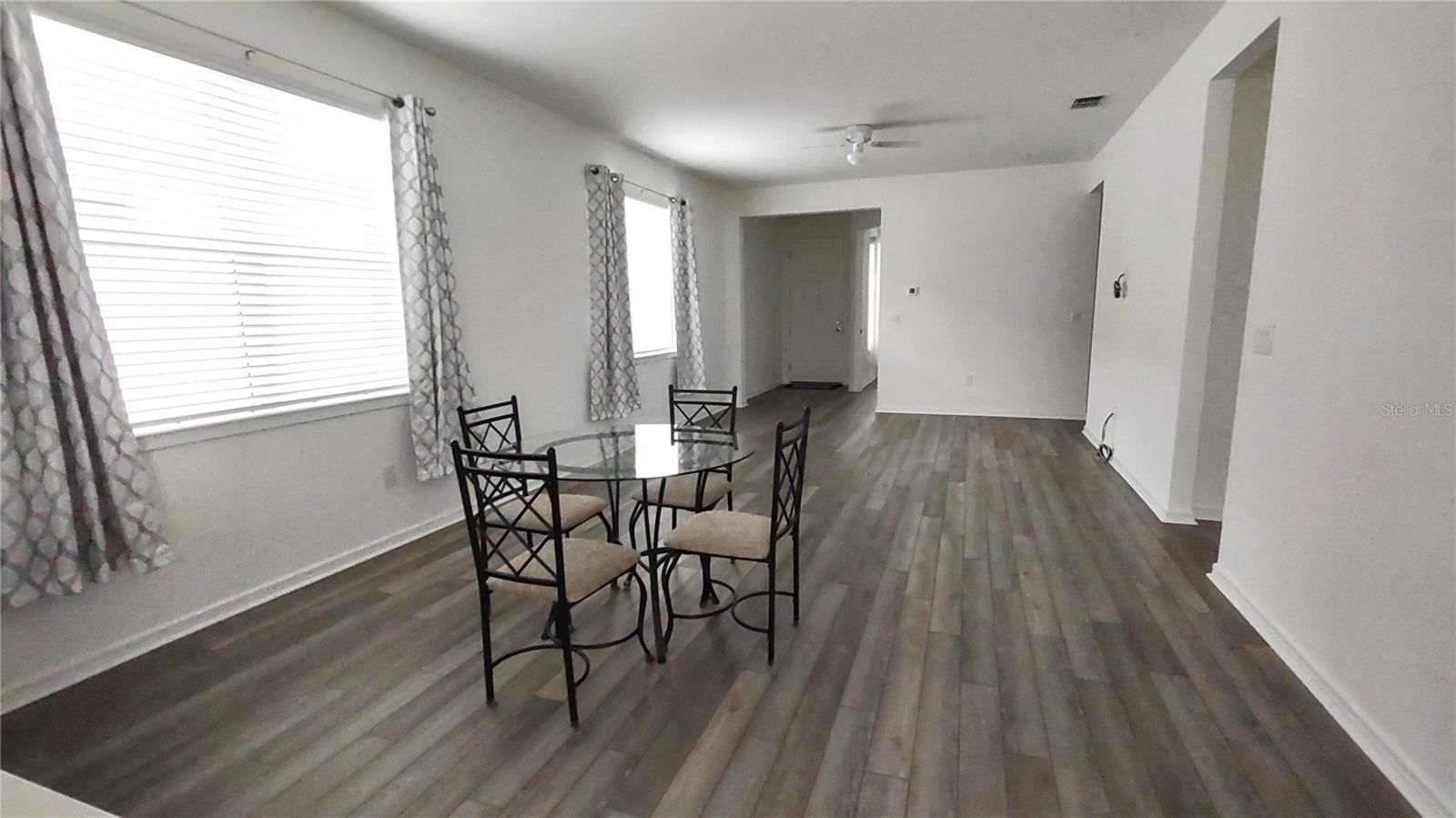 9449 BALLASTER POINTE LOOP