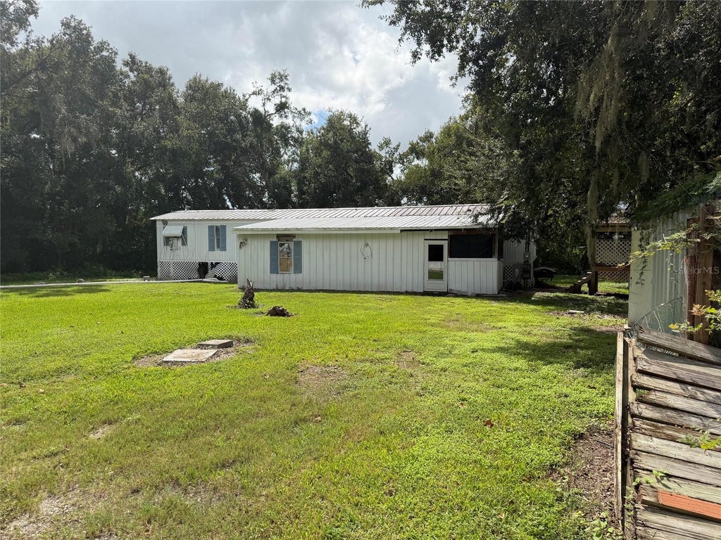 Photo of 3742 Valley Farm Road, Lakeland, FL 33810 (MLS # L4965173)