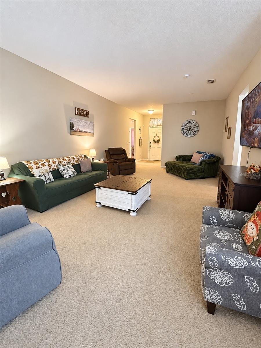 1812 EAGLE PINES CIRCLE