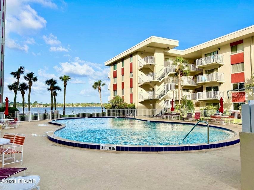 RIVERSIDE CONDO - Residential