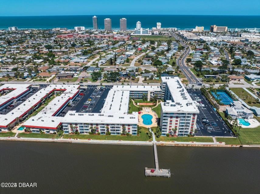 RIVERSIDE CONDO - Residential