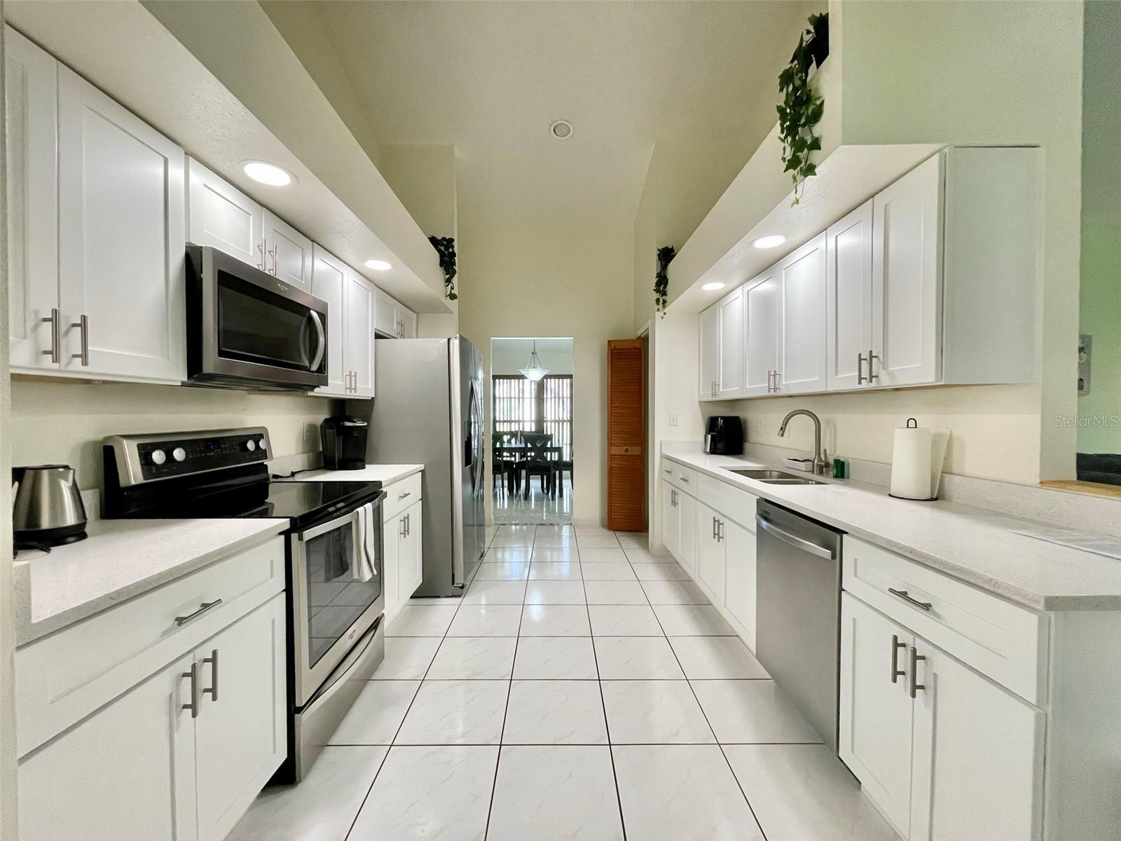 STONEHEDGE - Residential Lease