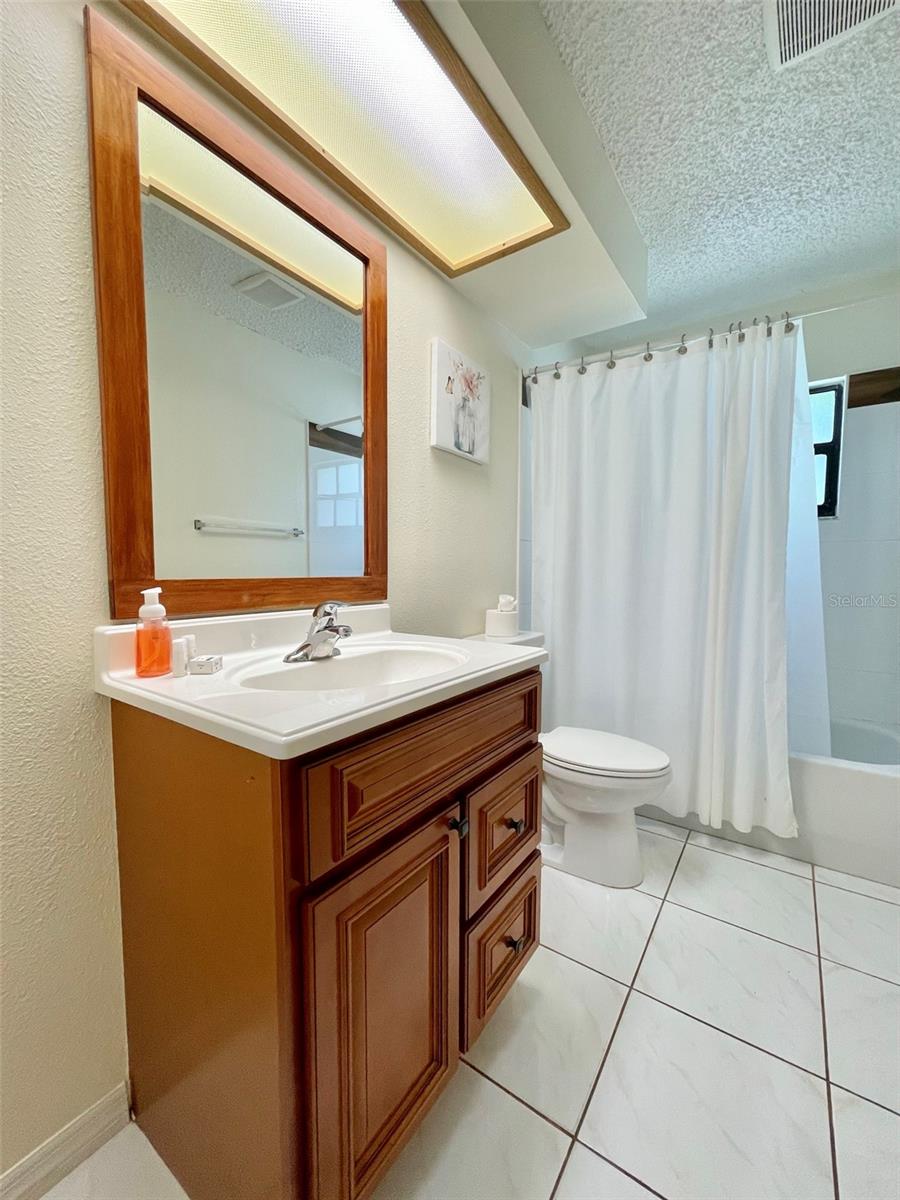 STONEHEDGE - Residential Lease