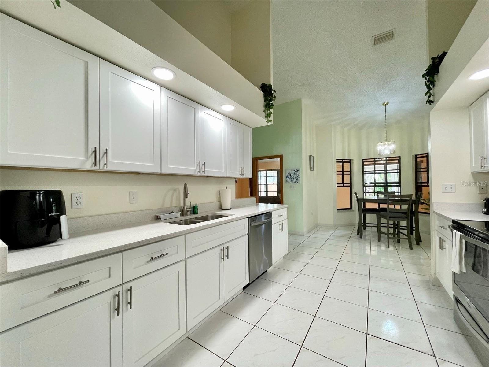 STONEHEDGE - Residential Lease