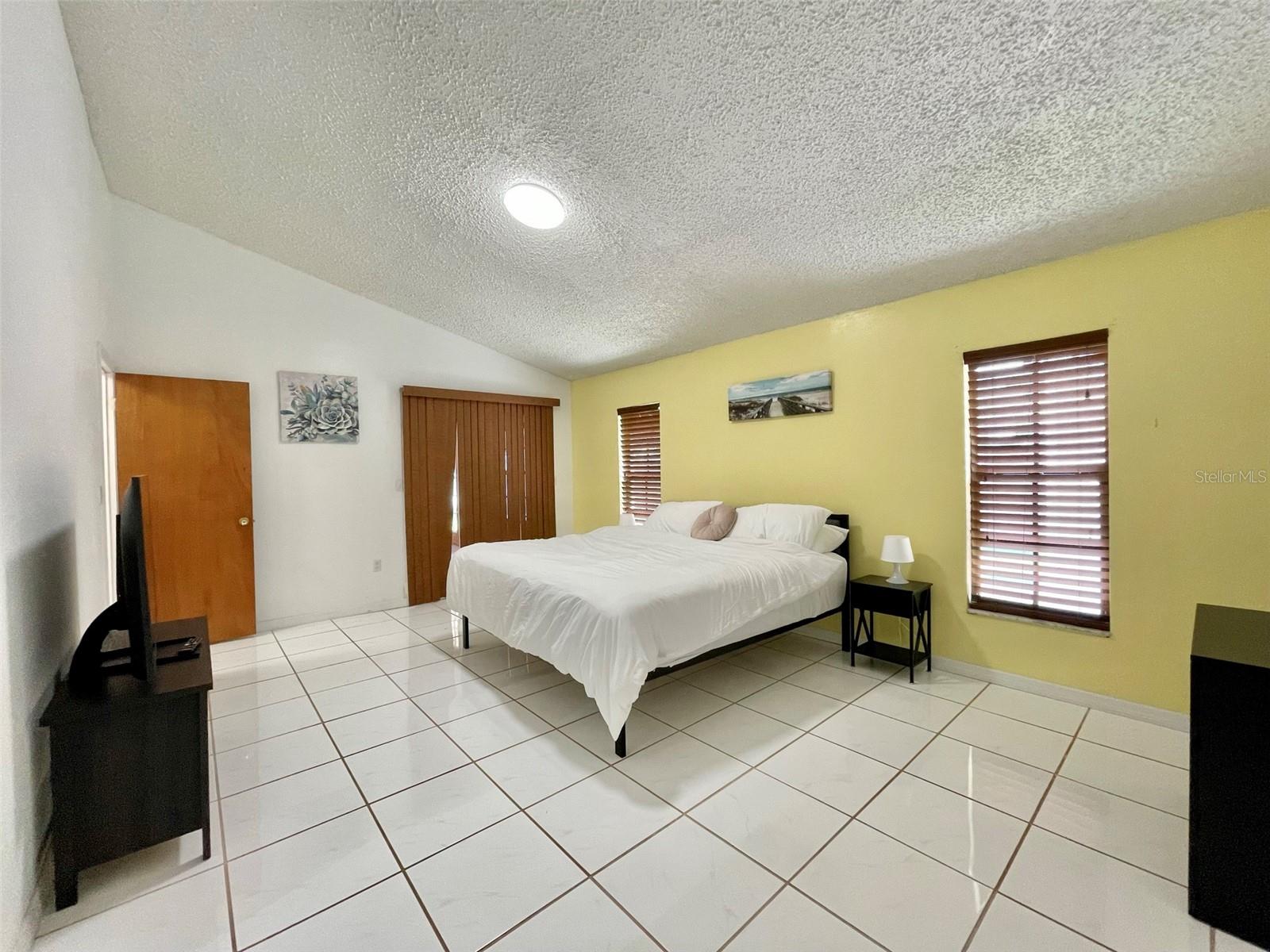 STONEHEDGE - Residential Lease