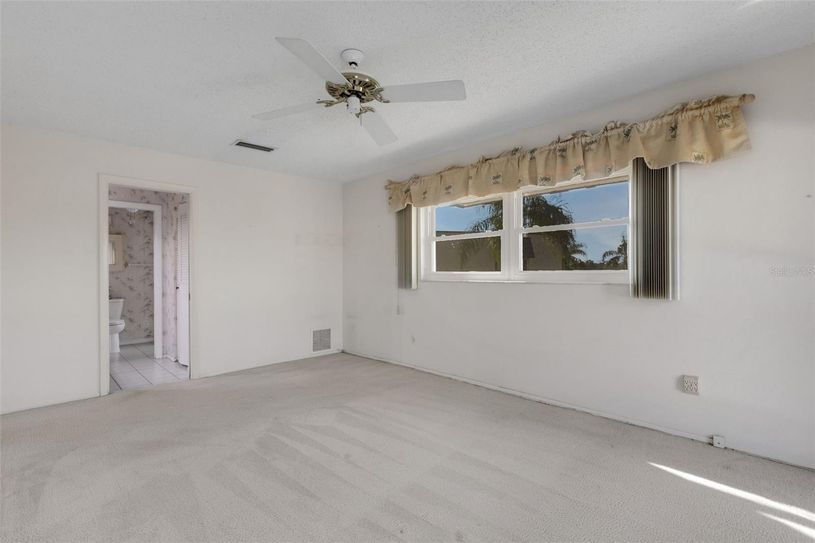 GARDENS THE CONDO - Residential