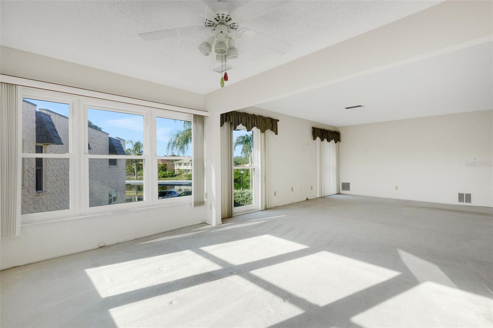 GARDENS THE CONDO - Residential