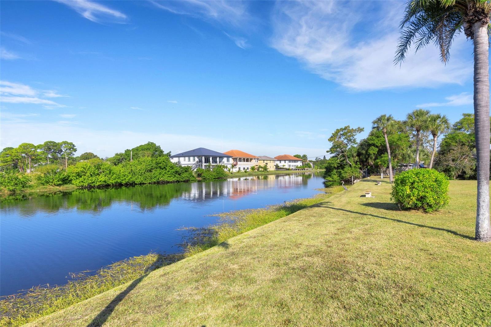 GARDENS THE CONDO - Residential