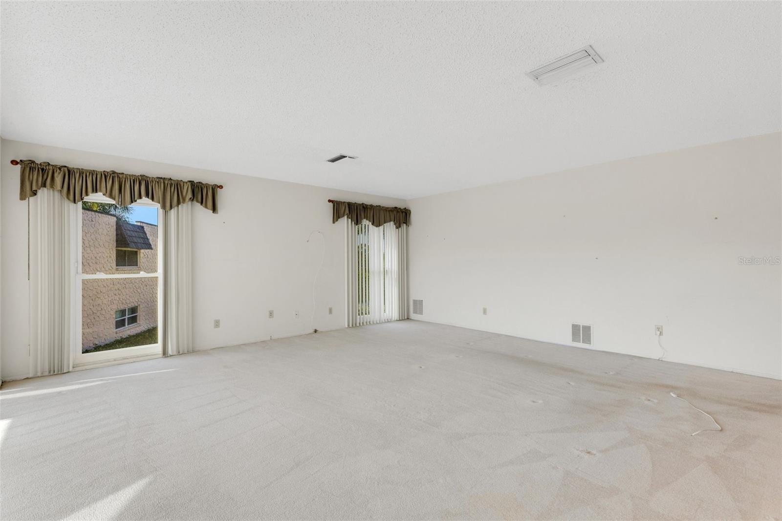 GARDENS THE CONDO - Residential