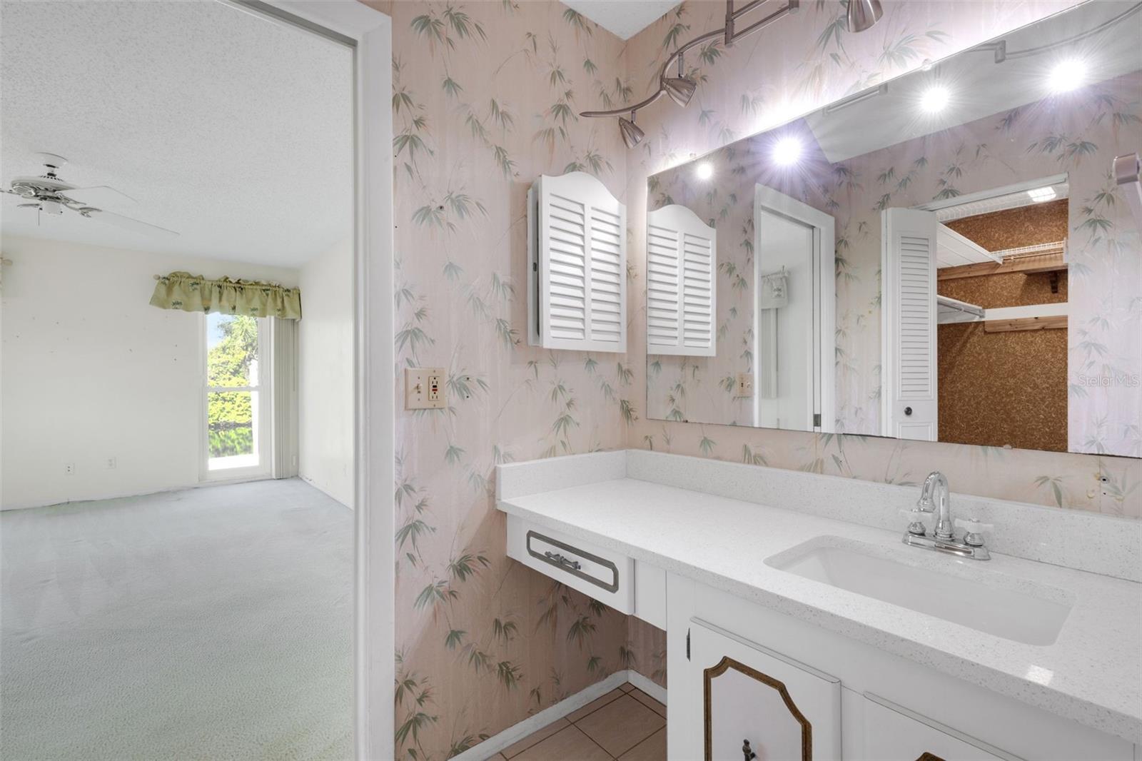 GARDENS THE CONDO - Residential