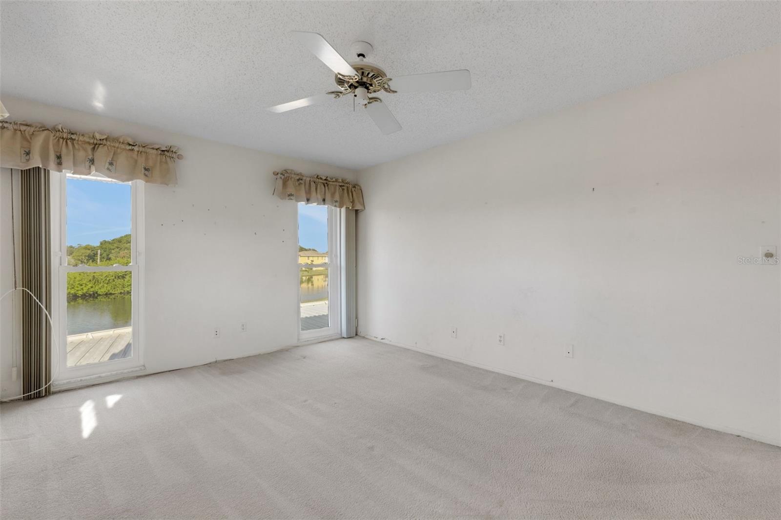 GARDENS THE CONDO - Residential