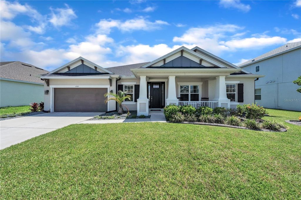 Photo of 6989 Bradbury Circle, Wesley Chapel, FL 33545 (MLS # TB8401972)
