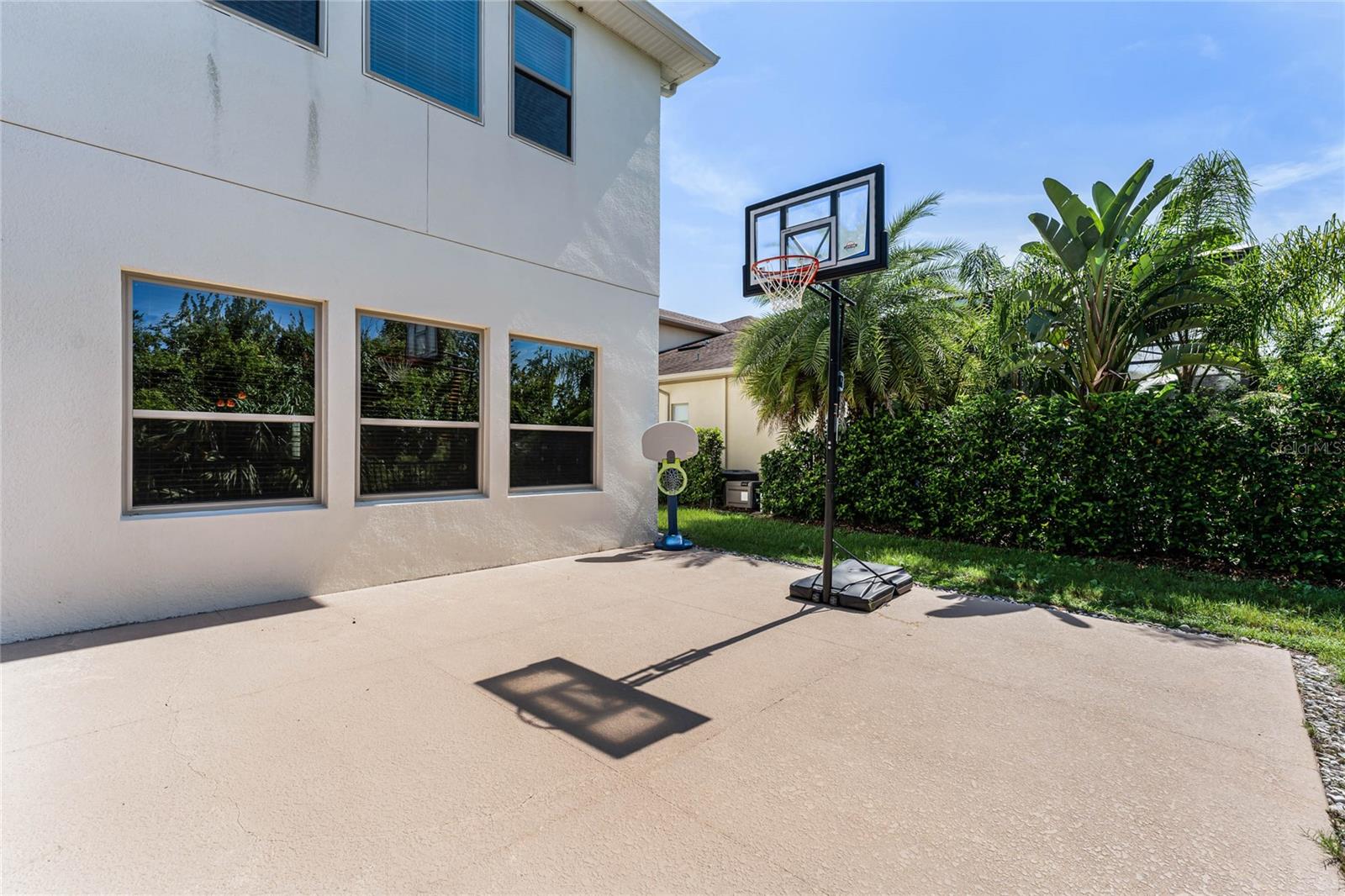 JOHNS LAKE POINTE - Residential Lease