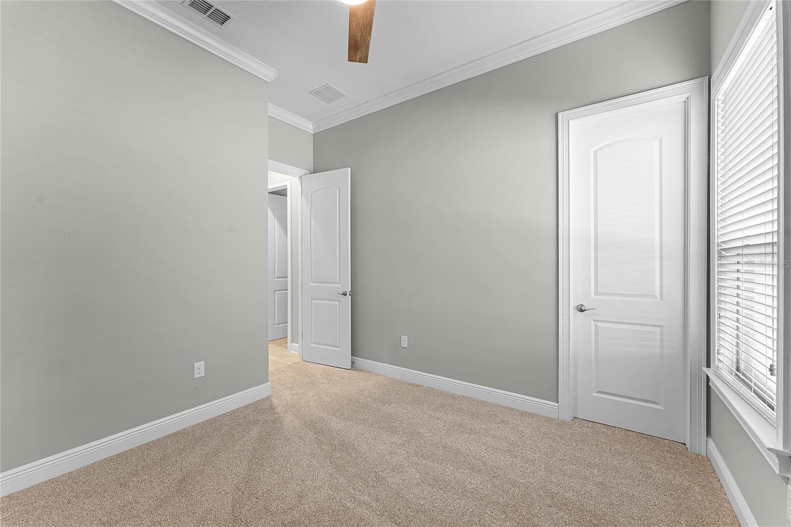 JOHNS LAKE POINTE - Residential Lease