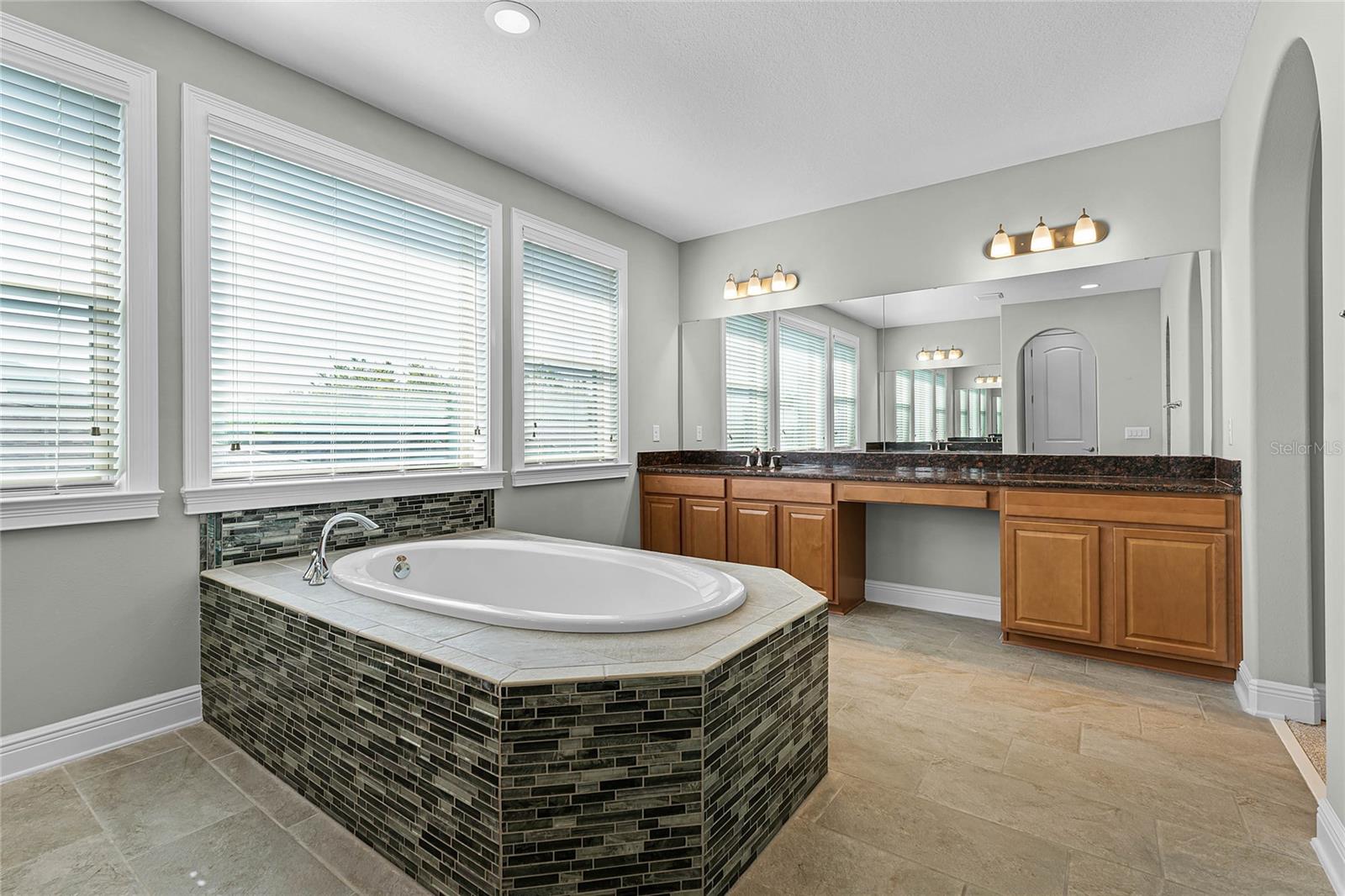 JOHNS LAKE POINTE - Residential Lease