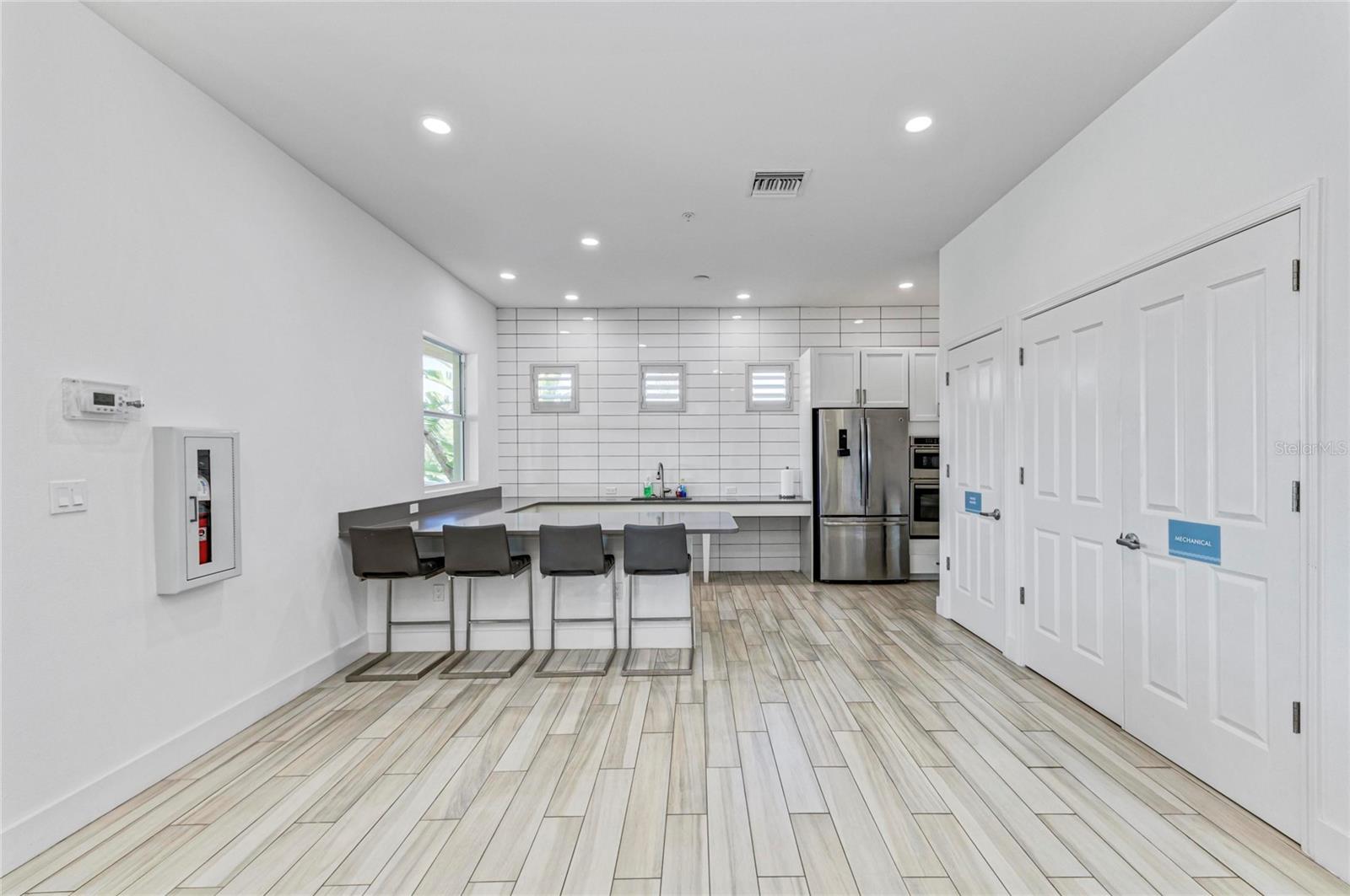 WATERFRONT AT MAIN STREET PH 1 - Residential