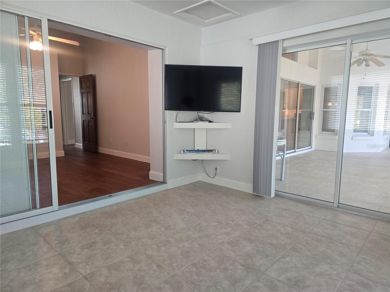 RIVERHAVEN VILLAGE - Residential