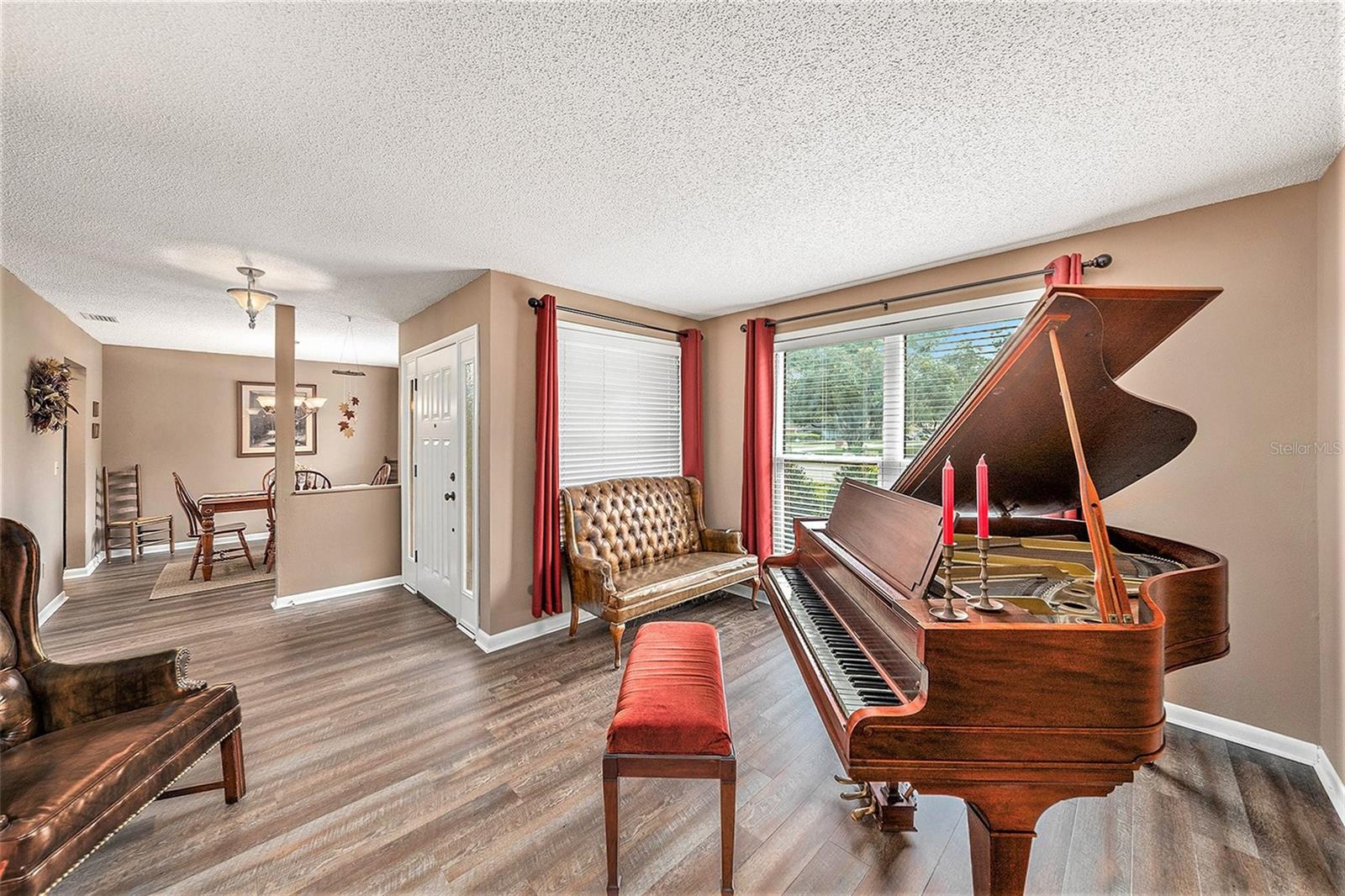 TEMPLE HILLS UNIT 1 - Residential