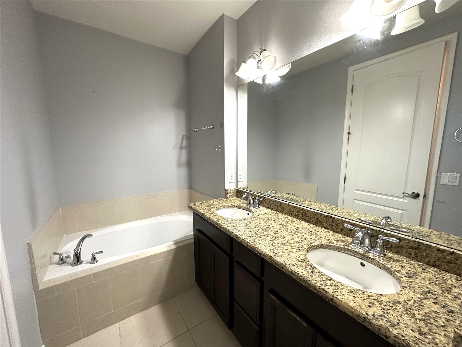 EAGLE CREEK PHASE 1C VILLAGE D 74/58 LOT 88 - Residential Lease