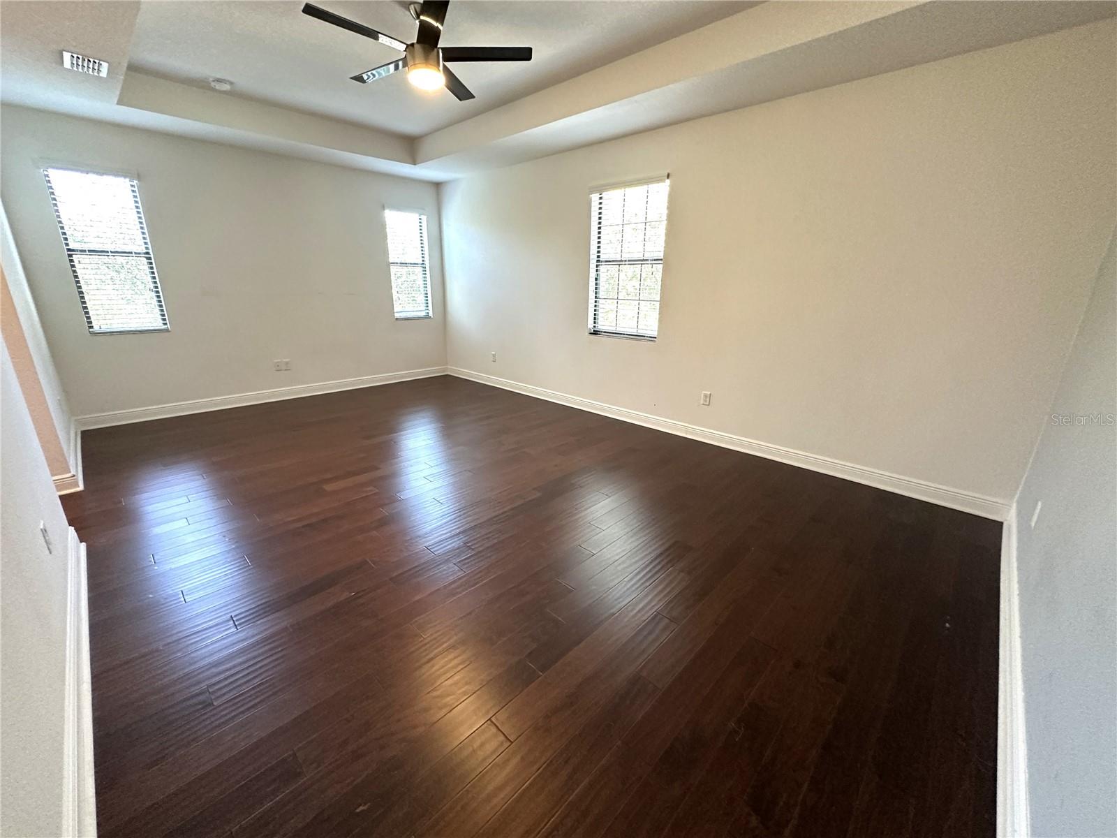 EAGLE CREEK PHASE 1C VILLAGE D 74/58 LOT 88 - Residential Lease