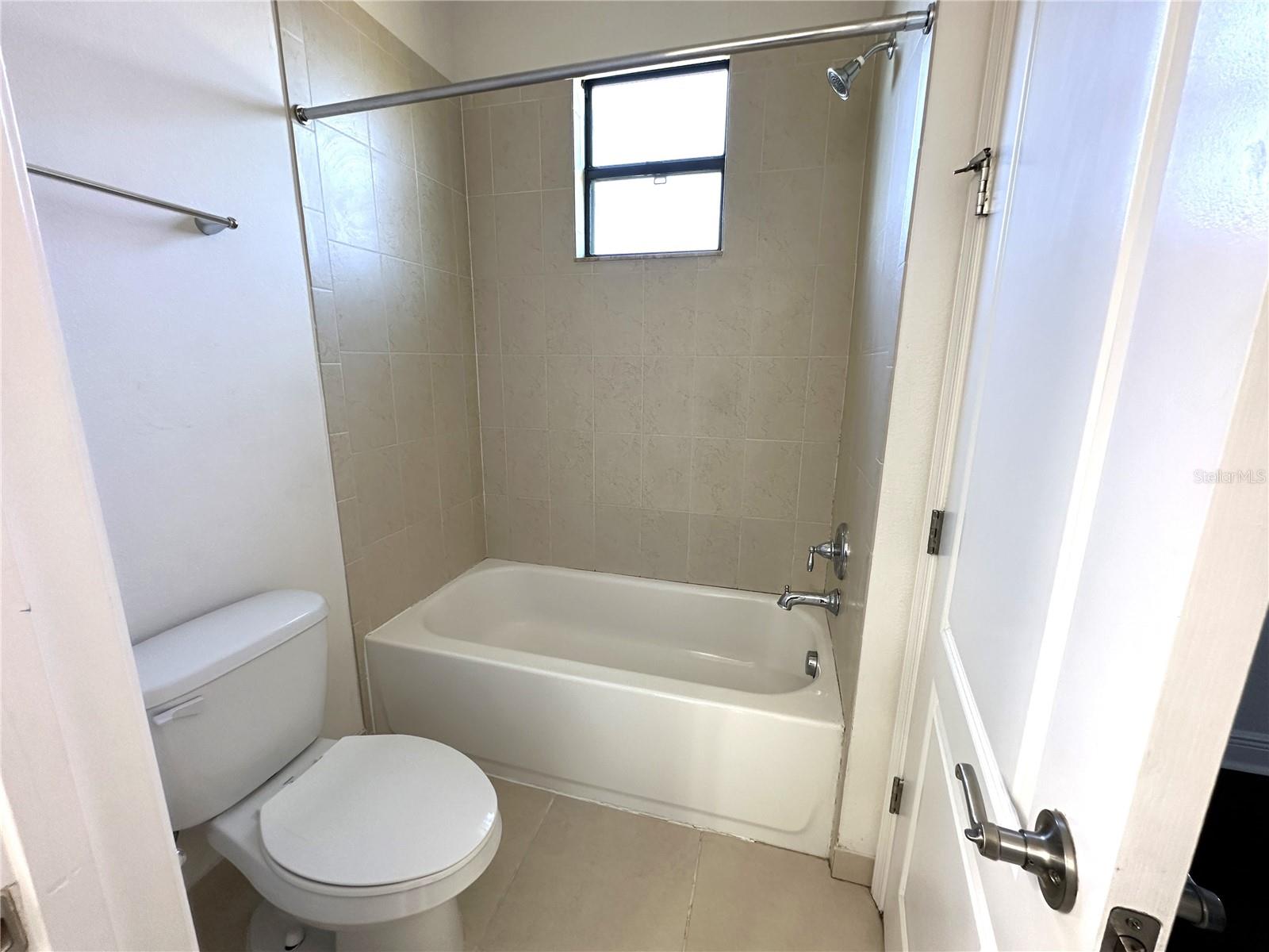 EAGLE CREEK PHASE 1C VILLAGE D 74/58 LOT 88 - Residential Lease