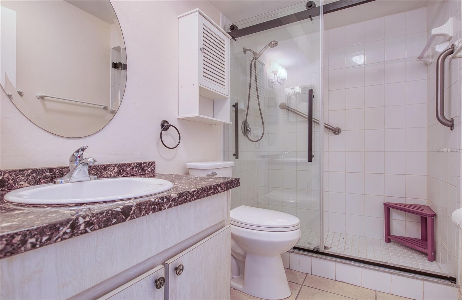 HARBOR CREST 400 APT - Residential