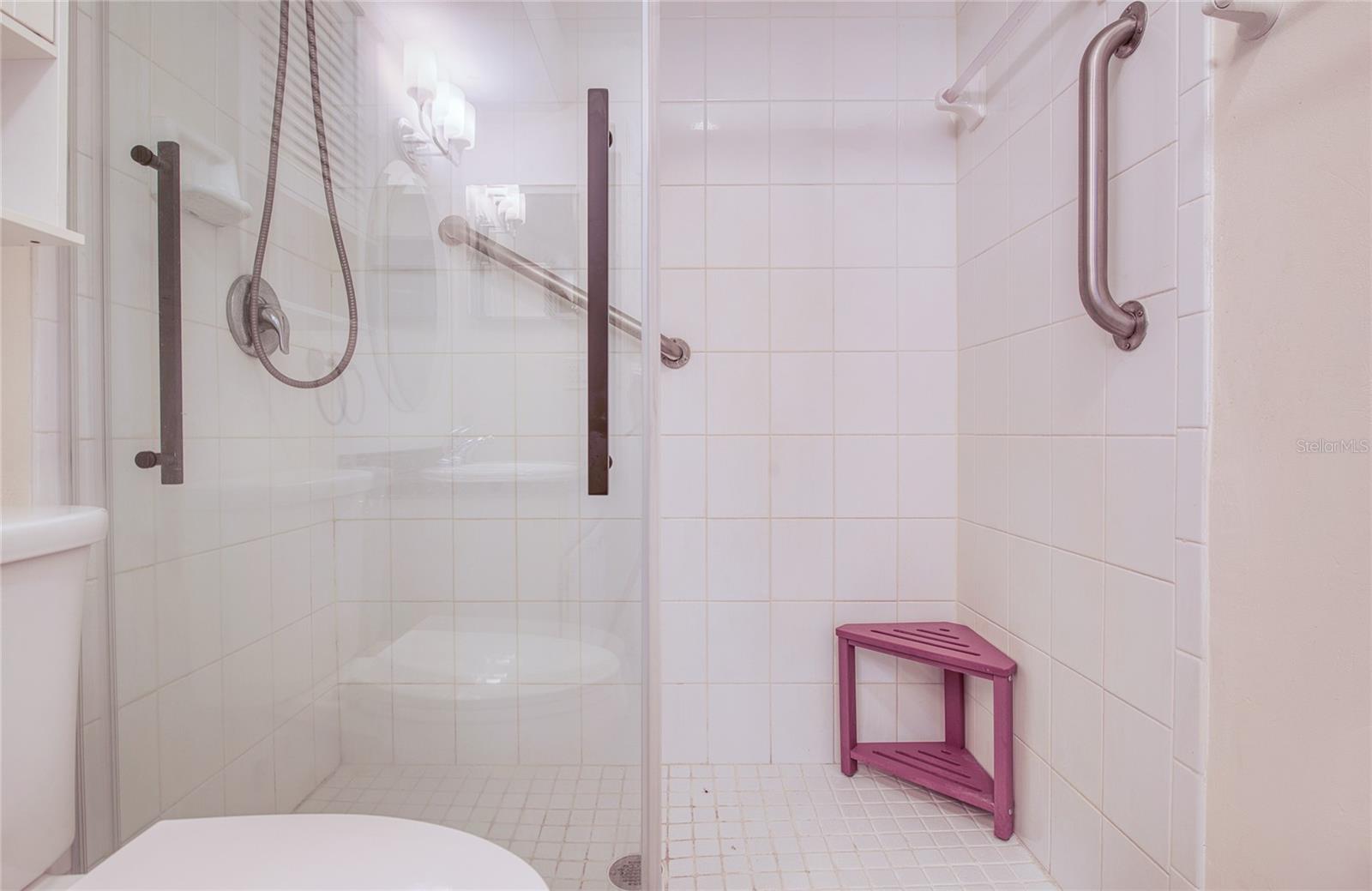 HARBOR CREST 400 APT - Residential